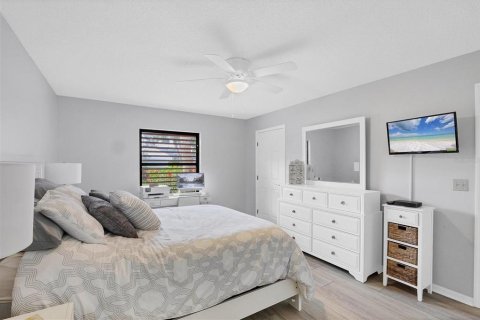 Condo in Bradenton, Florida, 2 bedrooms  № 1550965 - photo 17