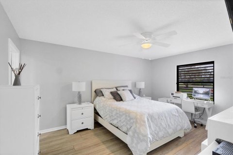 Condo in Bradenton, Florida, 2 bedrooms  № 1550965 - photo 16