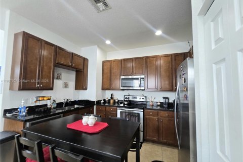 Adosado en venta en Miramar, Florida, 3 dormitorios, 163.51 m2 № 1969355 - foto 13