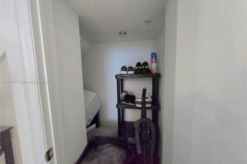 Adosado en venta en Miramar, Florida, 3 dormitorios, 163.51 m2 № 1969355 - foto 19