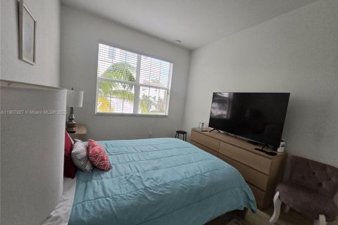 Adosado en venta en Miramar, Florida, 3 dormitorios, 163.51 m2 № 1969355 - foto 25