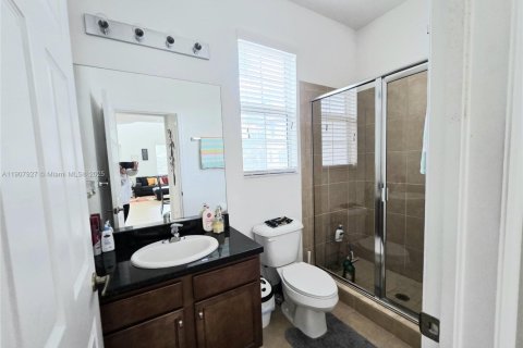 Adosado en venta en Miramar, Florida, 3 dormitorios, 163.51 m2 № 1969355 - foto 29
