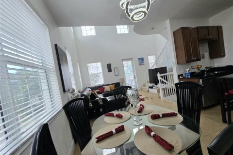 Adosado en venta en Miramar, Florida, 3 dormitorios, 163.51 m2 № 1969355 - foto 15