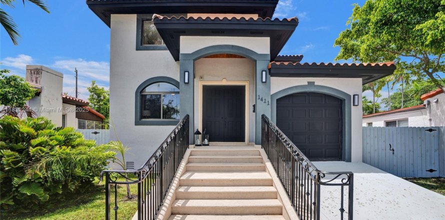 Casa en Miami Beach, Florida 4 dormitorios, 236.16 m2 № 1814255
