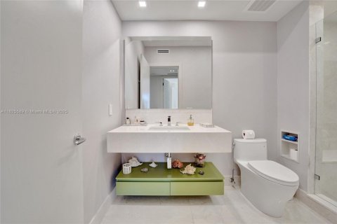 Condominio en venta en Aventura, Florida, 2 dormitorios, 122.63 m2 № 1794038 - foto 30