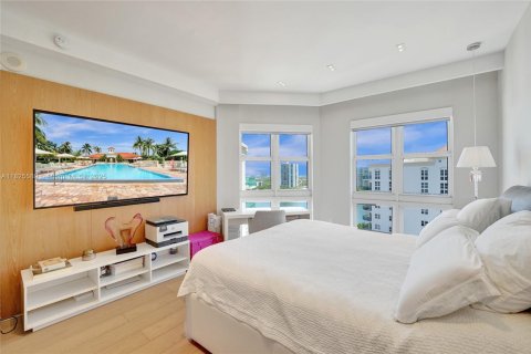 Condominio en venta en Aventura, Florida, 2 dormitorios, 122.63 m2 № 1794038 - foto 21