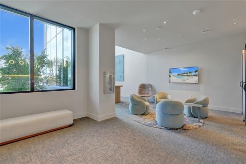 Copropriété à vendre à Miami Beach, Floride: 2 chambres, 92.44 m2 № 1950350 - photo 25