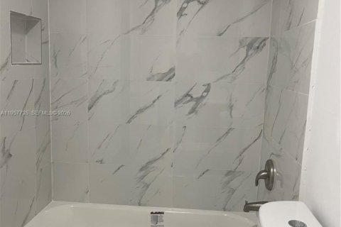 Copropriété à vendre à Palmetto Bay, Floride: 2 chambres, 74.41 m2 № 2084839 - photo 5