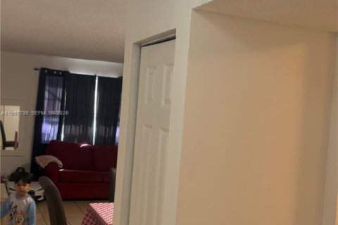 Copropriété à vendre à Palmetto Bay, Floride: 2 chambres, 74.41 m2 № 2084839 - photo 12