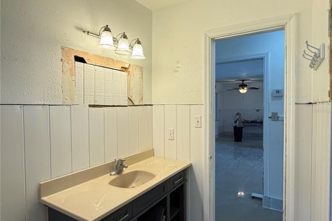 House in New Port Richey, Florida 2 bedrooms, 122.63 sq.m. № 1808740 - photo 28