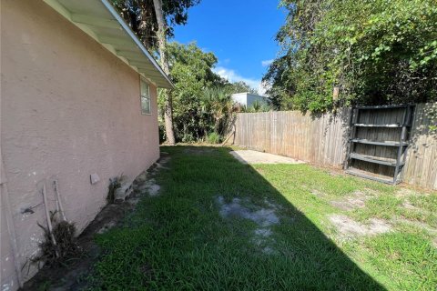 Villa ou maison à vendre à Umatilla, Floride: 3 chambres, 127.65 m2 № 2413729 - photo 30