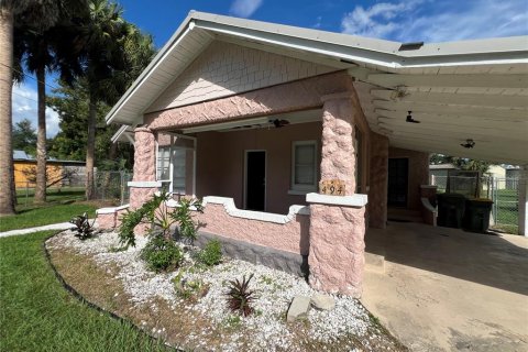 Villa ou maison à vendre à Umatilla, Floride: 3 chambres, 127.65 m2 № 2413729 - photo 9