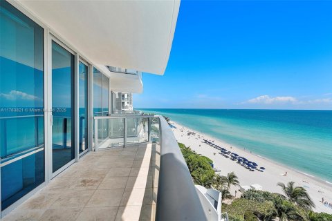 Condominio en venta en Sunny Isles Beach, Florida, 1 dormitorio, 80.08 m2 № 2000011 - foto 6
