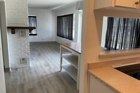 Casa en alquiler en DeLand, Florida, 3 dormitorios, 104.05 m2 № 1609087 - foto 12