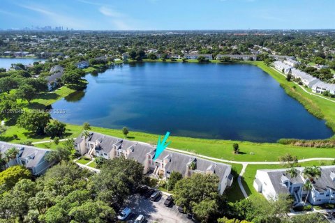 Condominio en alquiler en Oakland Park, Florida, 2 dormitorios, 101.82 m2 № 2327281 - foto 22