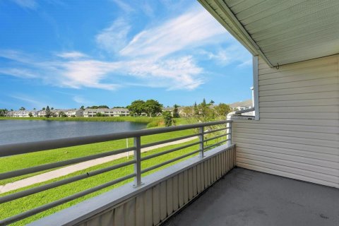 Condominio en alquiler en Oakland Park, Florida, 2 dormitorios, 101.82 m2 № 2327281 - foto 25