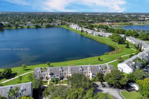 Condominio en alquiler en Oakland Park, Florida, 2 dormitorios, 101.82 m2 № 2327281 - foto 23