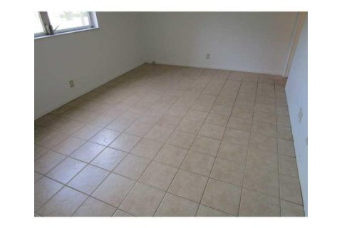 Copropriété à vendre à Margate, Floride: 2 chambres, 91.97 m2 № 2172009 - photo 11