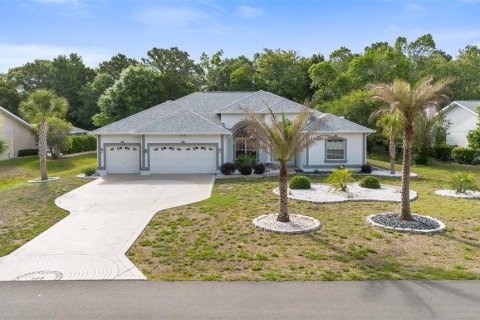 House in Homosassa, Florida 3 bedrooms, 208.01 sq.m. № 2118887