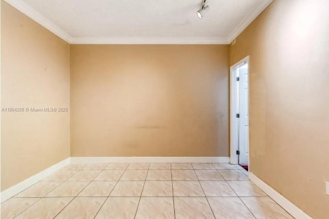 Condominio en alquiler en Miami, Florida, 3 dormitorios, 139.35 m2 № 1931403 - foto 20