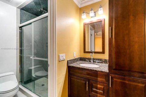 Condominio en alquiler en Miami, Florida, 3 dormitorios, 139.35 m2 № 1931403 - foto 28