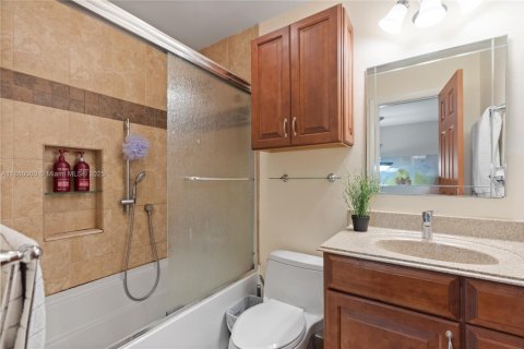 Touwnhouse à vendre à Coconut Creek, Floride: 3 chambres, 164.25 m2 № 1886621 - photo 20