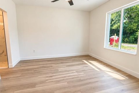 House in Summerfield, Florida 3 bedrooms, 120.22 sq.m. № 2394416 - photo 22