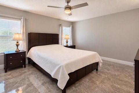 Villa ou maison à vendre à Orlando, Floride: 3 chambres, 174.01 m2 № 2391522 - photo 8