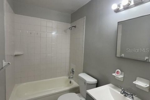 Adosado en alquiler en Kissimmee, Florida, 2 dormitorios, 103.86 m2 № 1873917 - foto 5