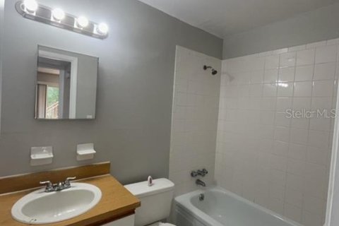 Adosado en alquiler en Kissimmee, Florida, 2 dormitorios, 103.86 m2 № 1873917 - foto 10