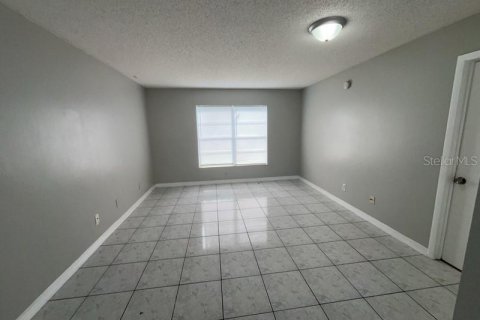 Adosado en alquiler en Kissimmee, Florida, 2 dormitorios, 103.86 m2 № 1873917 - foto 11