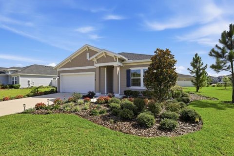 House in Ormond Beach, Florida 3 bedrooms, 198.72 sq.m. № 2199906 - photo 2
