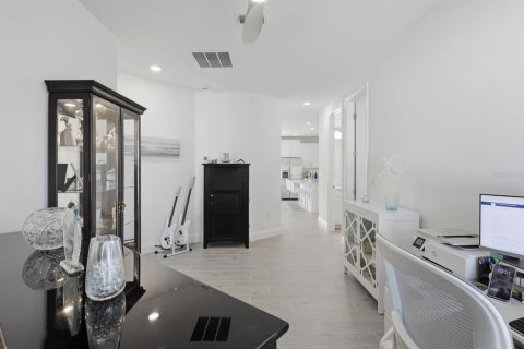 House in Ormond Beach, Florida 3 bedrooms, 198.72 sq.m. № 2199906 - photo 23