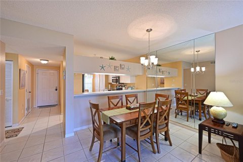 Copropriété à vendre à Bradenton, Floride: 2 chambres, 110.83 m2 № 2127721 - photo 11