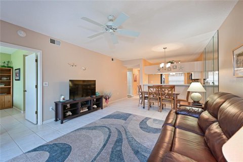 Copropriété à vendre à Bradenton, Floride: 2 chambres, 110.83 m2 № 2127721 - photo 3