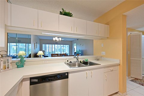 Copropriété à vendre à Bradenton, Floride: 2 chambres, 110.83 m2 № 2127721 - photo 22