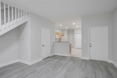 Touwnhouse à louer à Weston, Floride: 3 chambres, 149.11 m2 № 1966407 - photo 9