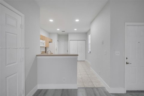 Touwnhouse à louer à Weston, Floride: 3 chambres, 149.11 m2 № 1966407 - photo 10