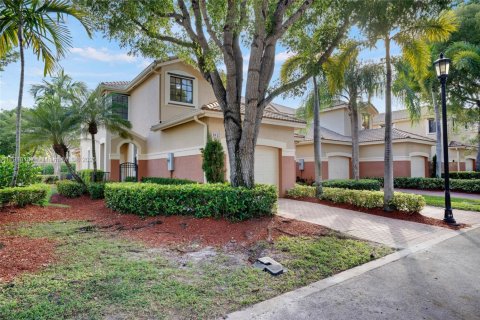 Touwnhouse à louer à Weston, Floride: 3 chambres, 149.11 m2 № 1966407 - photo 1