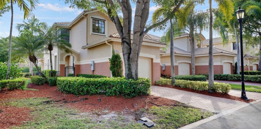 Touwnhouse à Weston, Floride 3 chambres, 149.11 m2 № 1966407