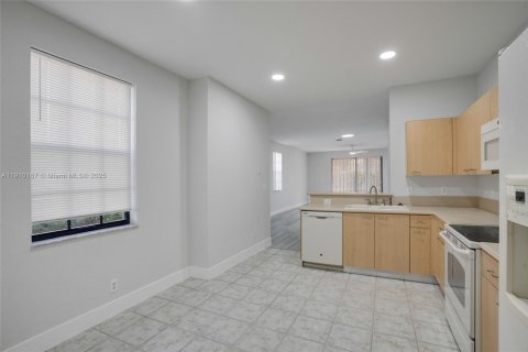 Touwnhouse à louer à Weston, Floride: 3 chambres, 149.11 m2 № 1966407 - photo 12