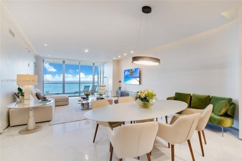 Copropriété à louer à Sunny Isles Beach, Floride: 5 chambres, 295.06 m2 № 1707417 - photo 3