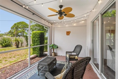 Villa ou maison à vendre à New Port Richey, Floride: 3 chambres, 169.27 m2 № 2113157 - photo 25