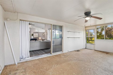 Villa ou maison à vendre à New Port Richey, Floride: 3 chambres, 169.27 m2 № 2113157 - photo 26