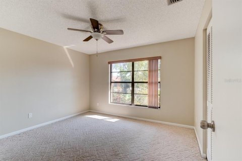 House in Edgewater, Florida 3 bedrooms, 137.5 sq.m. № 1916252 - photo 12