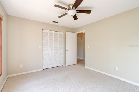 House in Edgewater, Florida 3 bedrooms, 137.5 sq.m. № 1916252 - photo 13