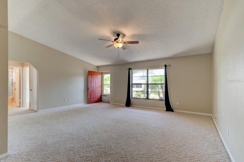 House in Edgewater, Florida 3 bedrooms, 137.5 sq.m. № 1916252 - photo 5