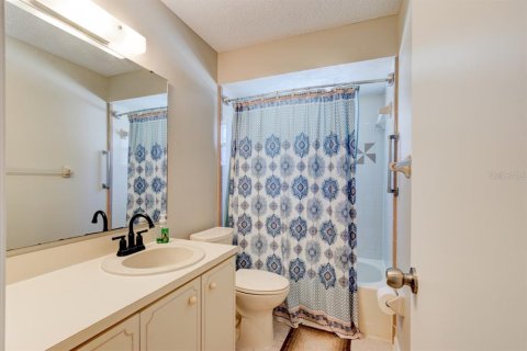 House in Edgewater, Florida 3 bedrooms, 137.5 sq.m. № 1916252 - photo 14