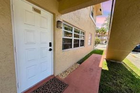 Condo à Coral Springs, Floride, 2 chambres № 2244628