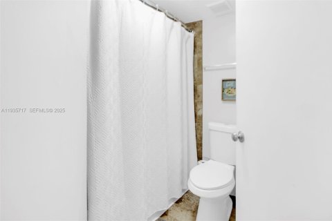 Condominio en venta en Oakland Park, Florida, 2 dormitorios, 104.14 m2 № 1993887 - foto 13